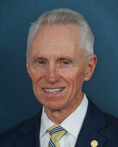 Headshot of William Eugene Loper III, M.D.